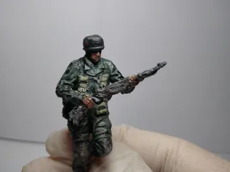 WW2 German Fallschirmjäger - High Detail Miniature