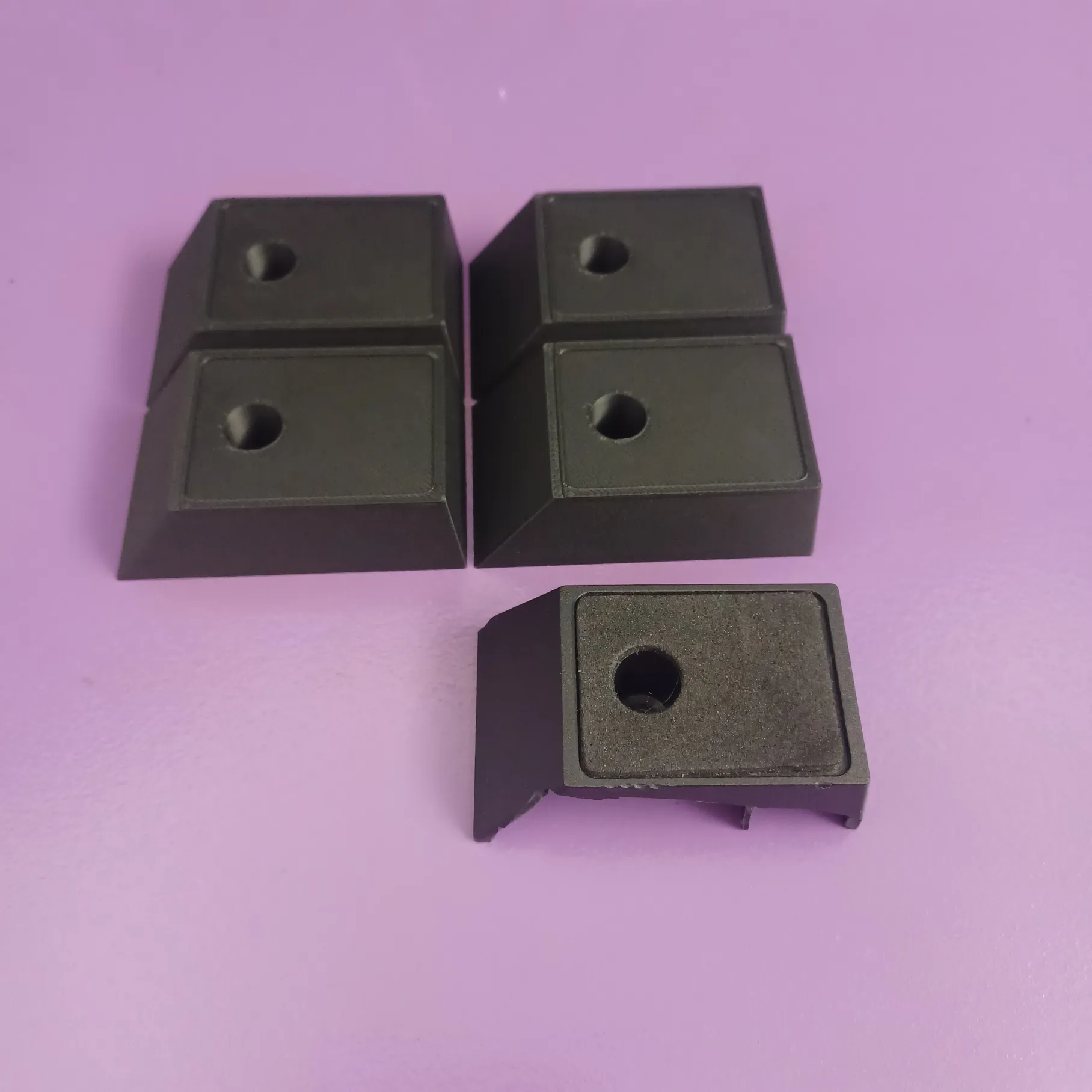 Feet for PC case with Optional TPU Insert - Free 3D Print Model ...