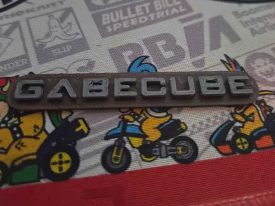 Gabecube Plaque