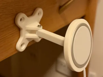 Minimalist MagSafe Stand