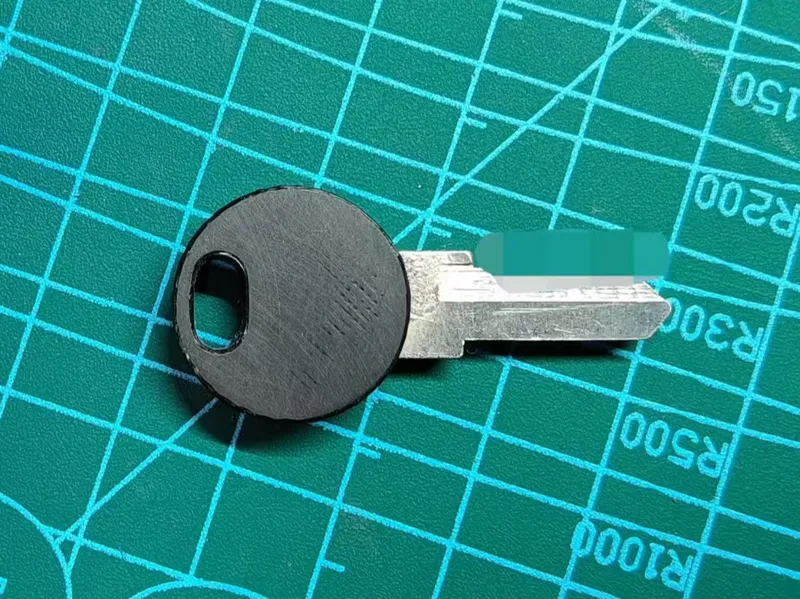 铁皮柜小钥匙损坏维修