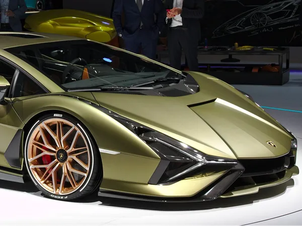 Lamborghini Sian articulée