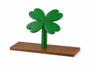 4 leaf clover for saint patrick's day