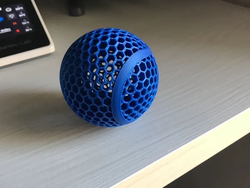 air less tennis ball