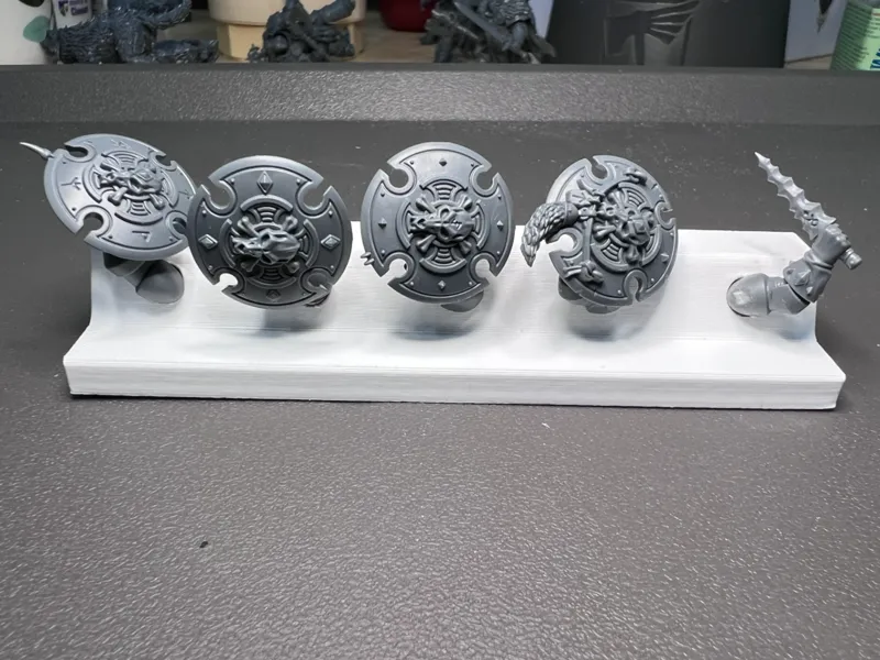 Support for Magnetised Miniatures Arms
