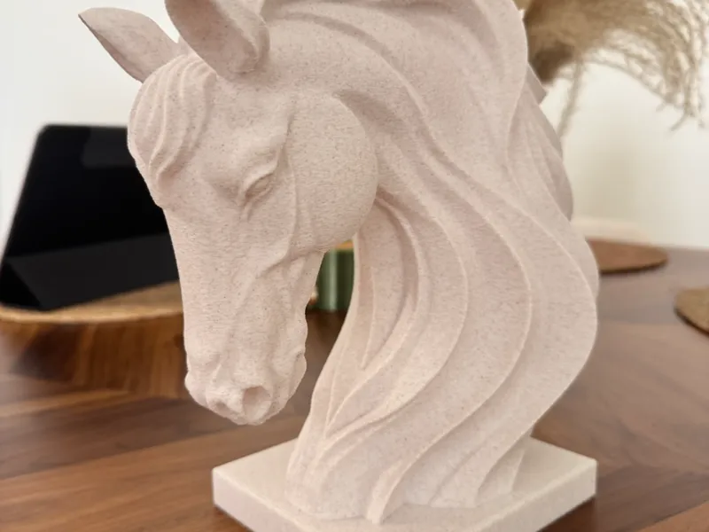 decoración moderna caballo escultura
