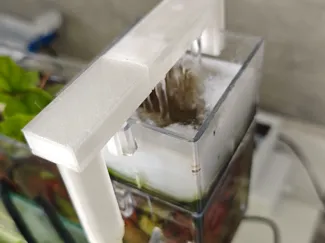 鱼缸壁挂过滤盒雨淋头