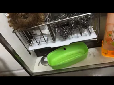 Drain tray for kitchen dish rack