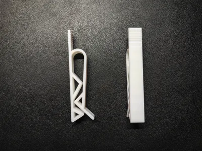 Trash bag clip