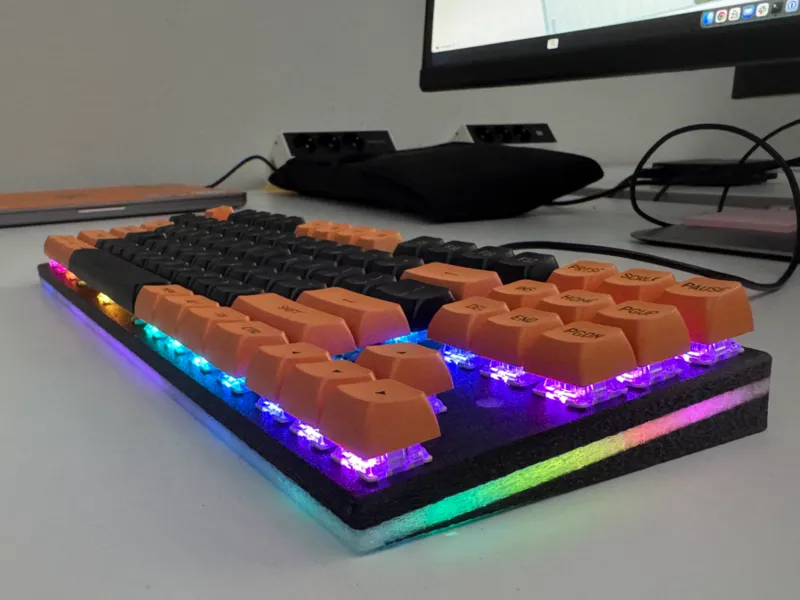 RPKeebs WK78 - TKL keyboard using SUO TX WK87 pcb