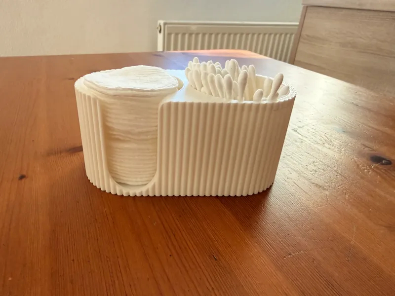 Washing pads and cotton pads holder