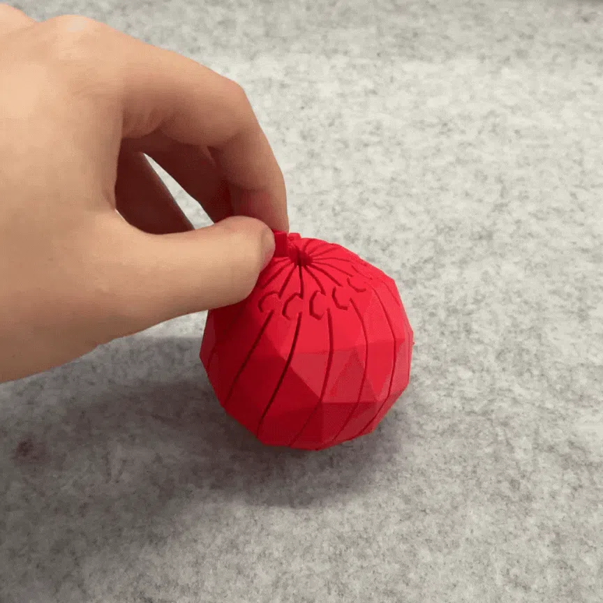 Twisted Fidget Ball Low Poly