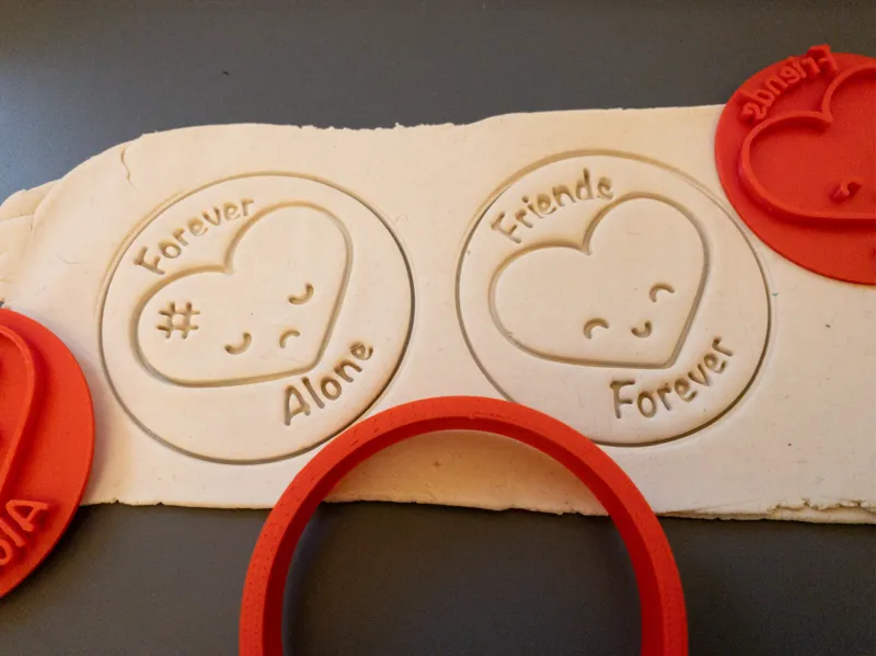 Kawaii “Forever Friends” Cookie Cutter & Stamp Set