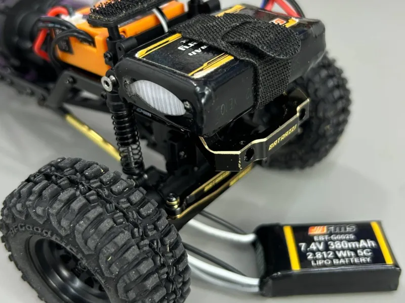 Front battery mount for the FMS FCX24M Tacoma