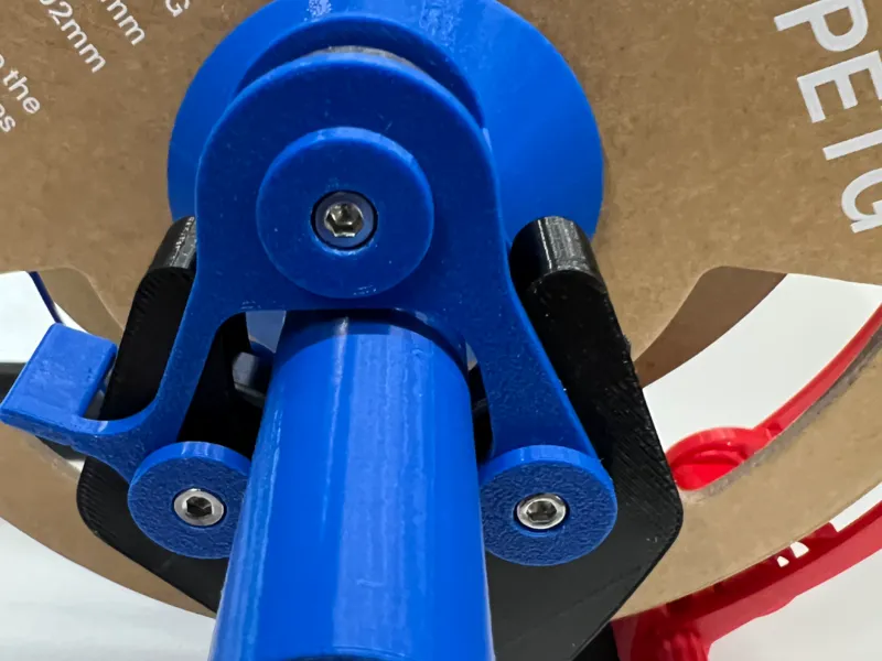 Minimalistic Pastamatic Roller Spindle Retainers 