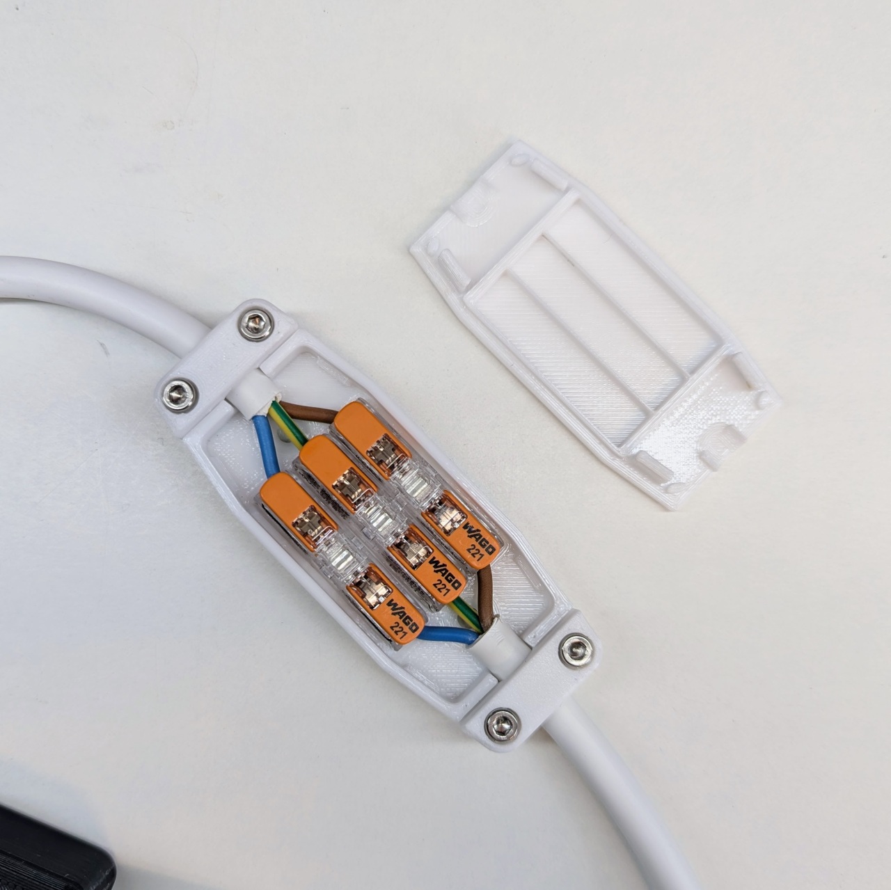 Wago 221 Inline Junction Box for flex wire 2, 3, 5 and 5 core with screw holes