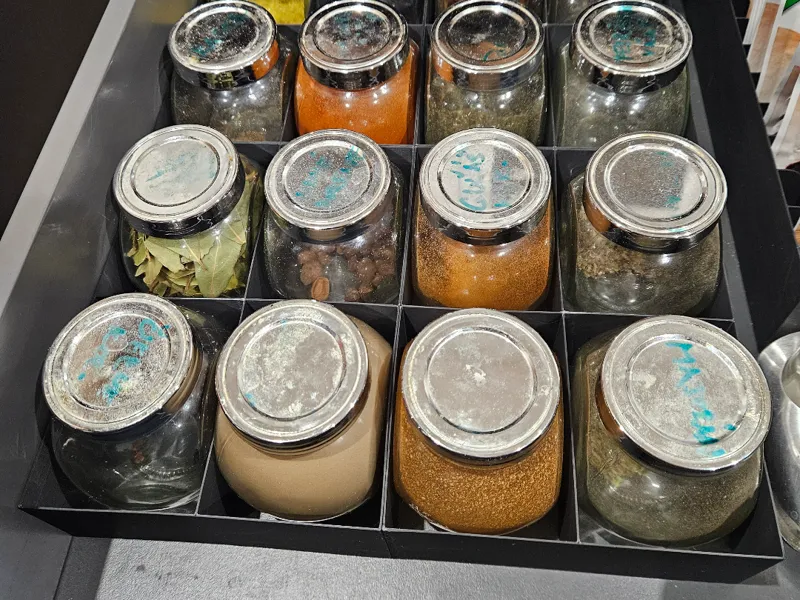 Kitchen spice organizer