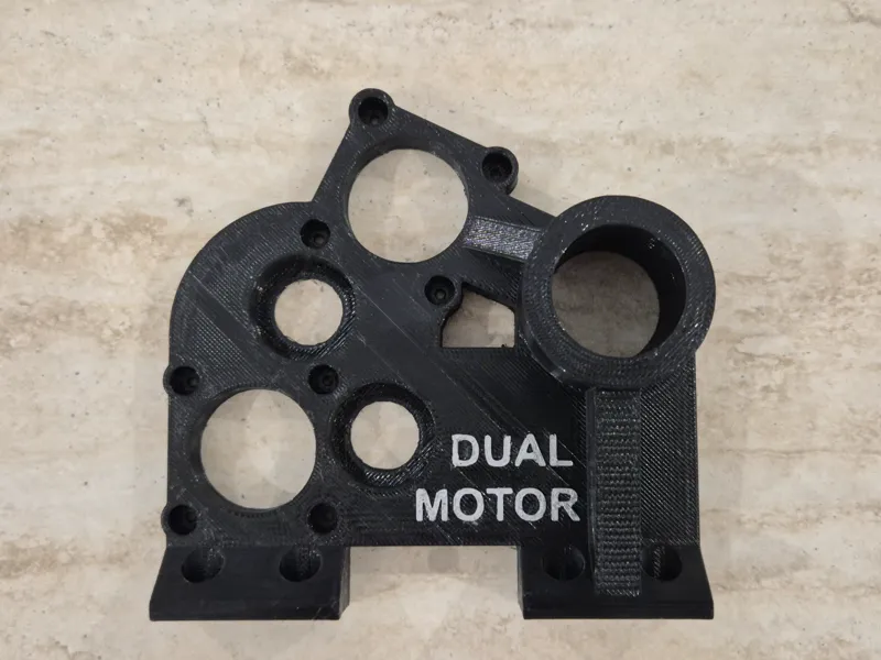 Dual motor mount for ReCreator 3D FUN size