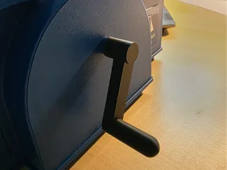 Kurbel Kartenmischmaschine