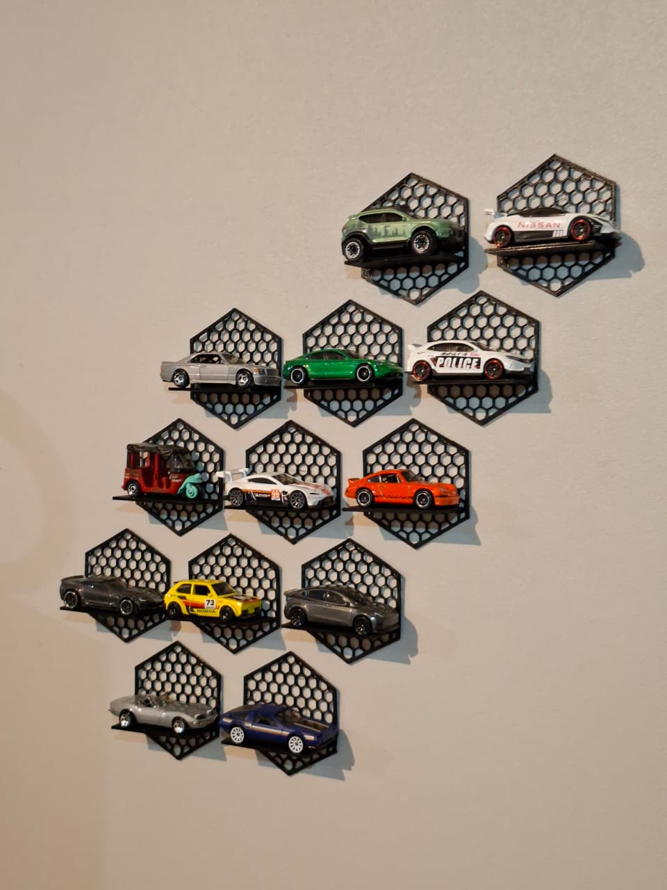HotWheels Definitive Honey Comb Modular Wall Stand