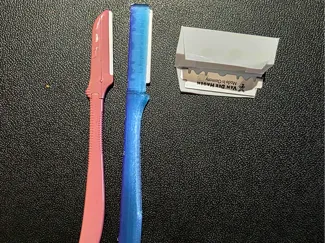 Eyebrow/Mustache Safety Razor