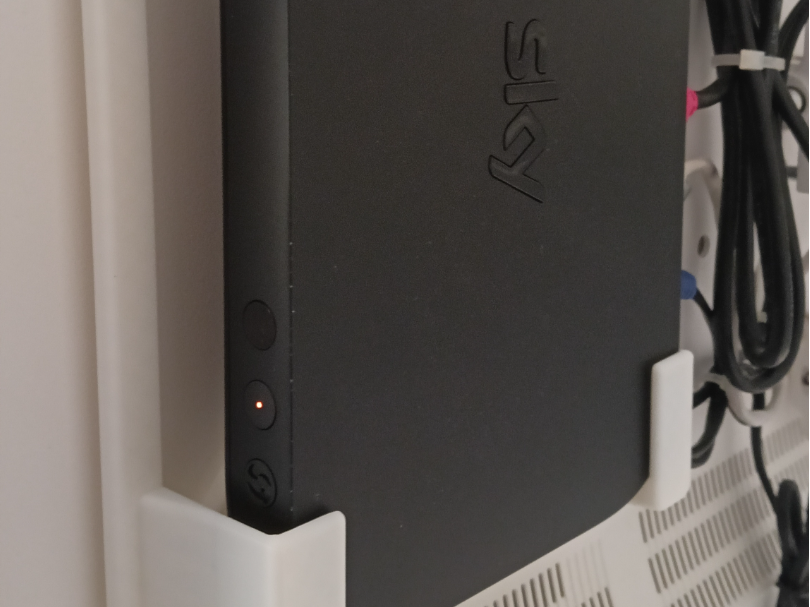 Reggi SKY MINI da retro tv