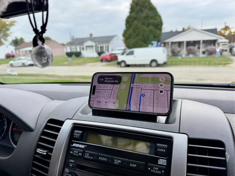 Pathfinder Dashboard Phone Holder