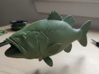 Statue de black-bass autoportante — photo 1