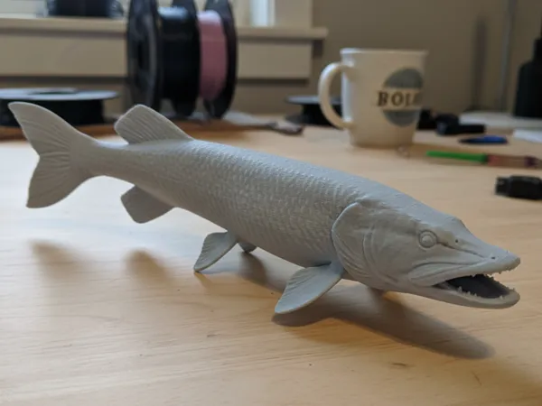 Maskinongé - sculpture de poisson autoportante