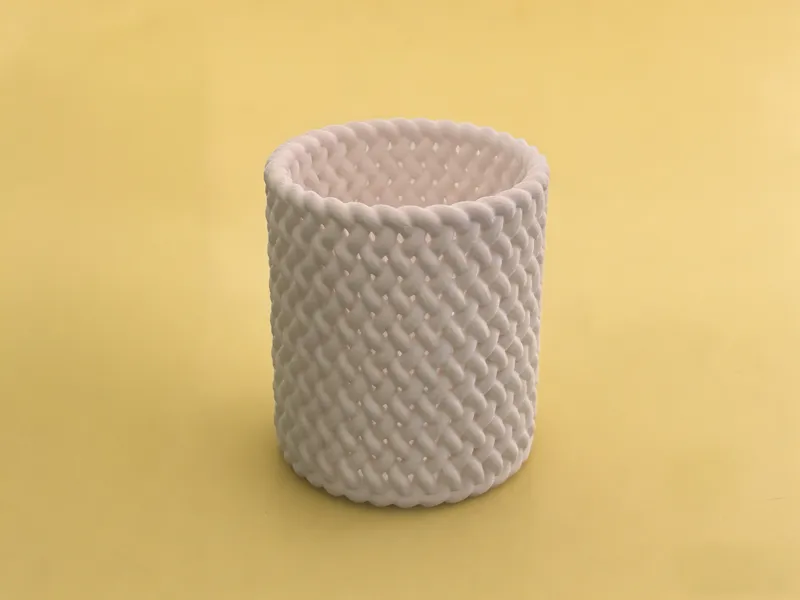 编织笔筒