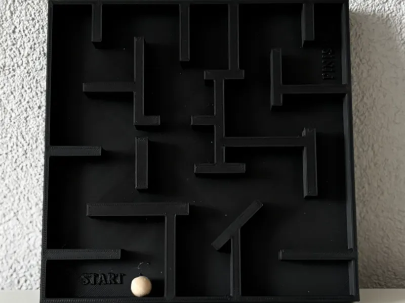 Labyrinth marble run