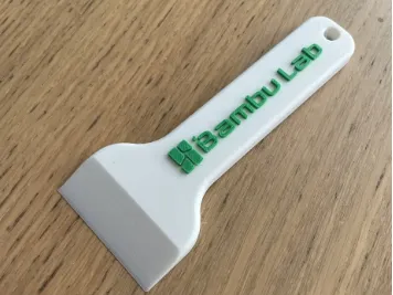 Bed scraper with logo