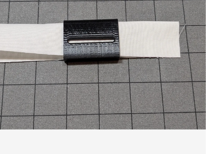 Super easy to iron a 2.5" quilt binding.