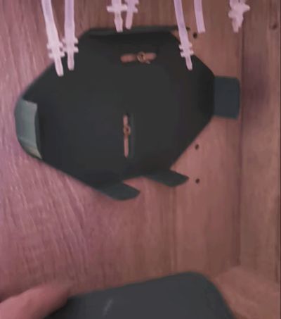 Wall mount for the Reefmanager