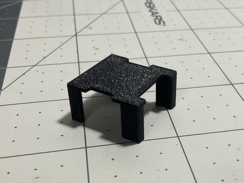 Athearn Genesis HO P42/P40 Current Keeper Stand