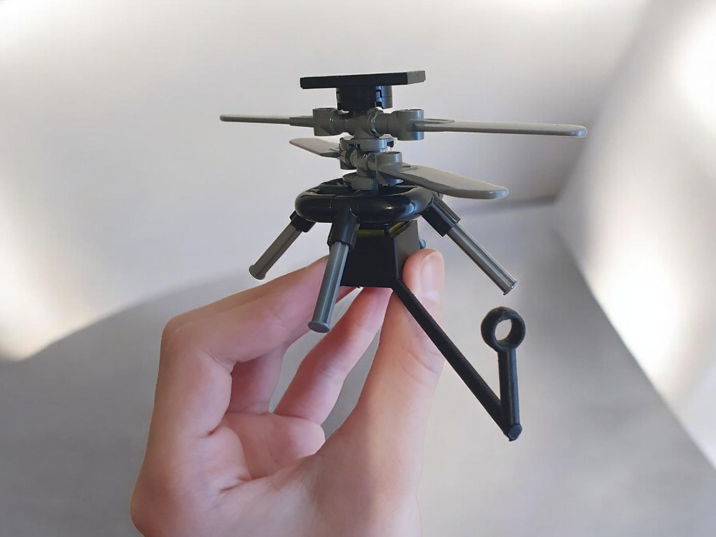 Technic 42158 NASA Mars Rover Satellite Hold
