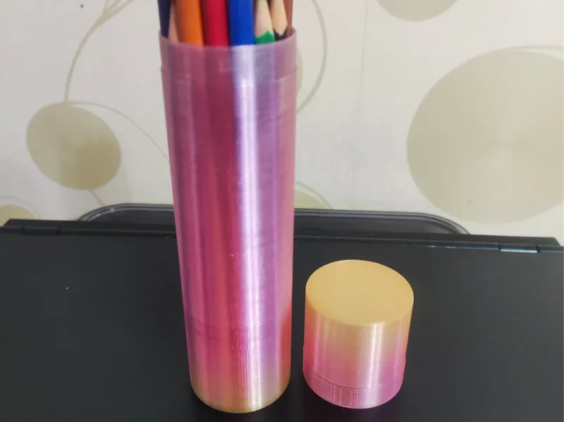 彩铅笔筒24色