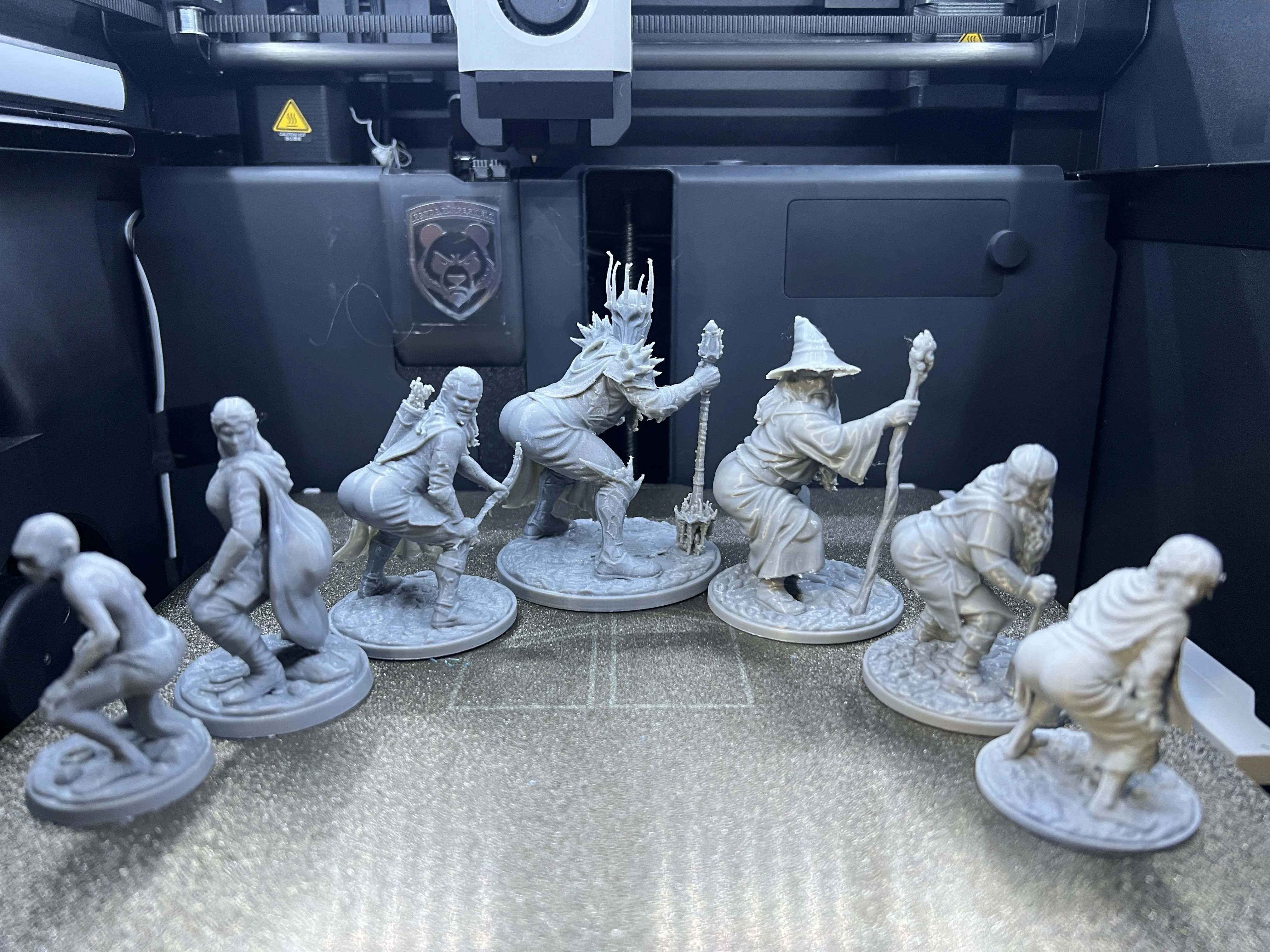 Twerking Gimli - The Mine of Mori-gyatt - Free 3D Print Model - MakerWorld