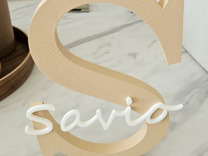 Buchstabe mit Name