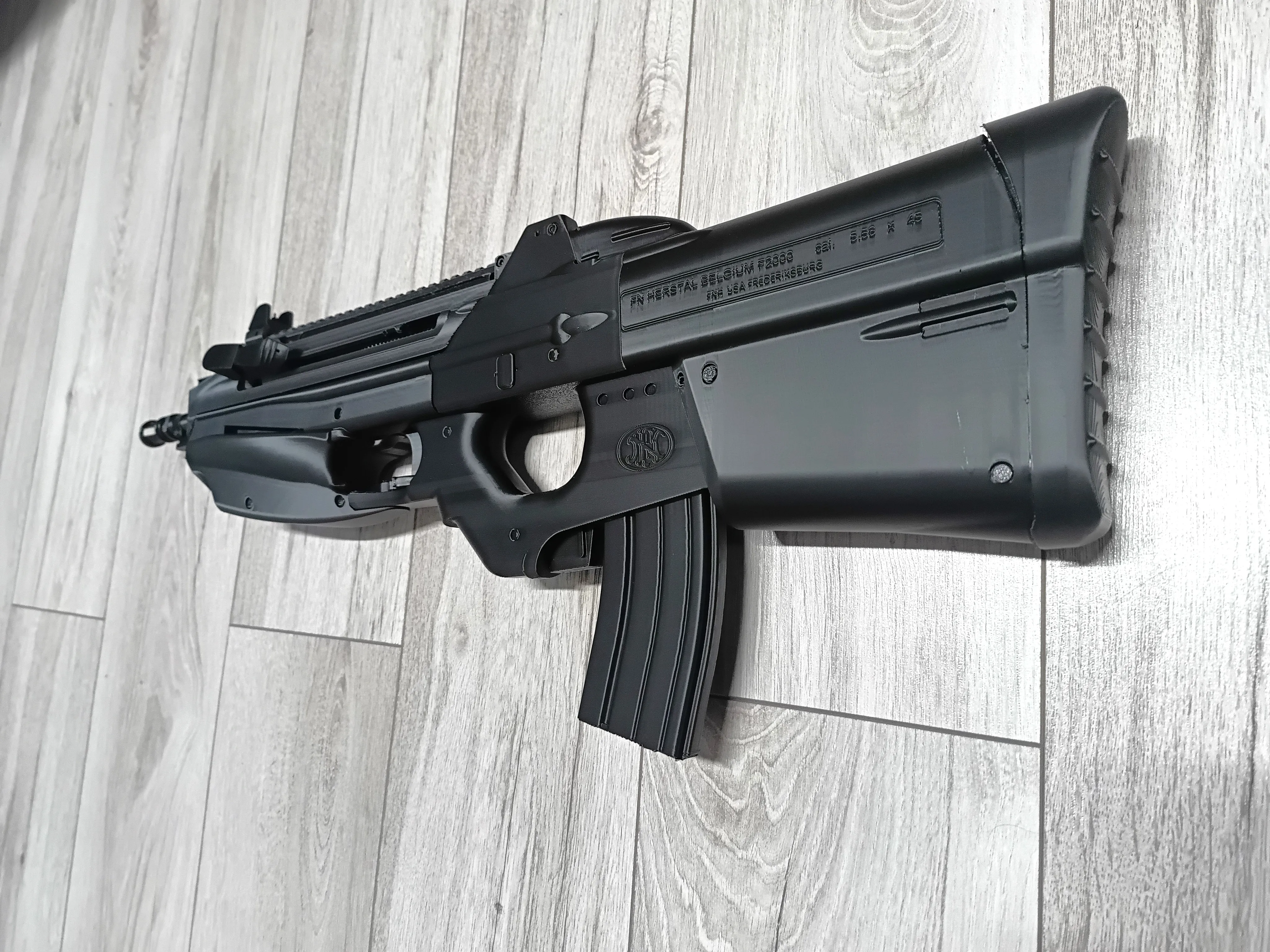 FN Herstal F2000 5.56 北约战斗无托步枪 - 免费 3D 打印模型 - MakerWorld