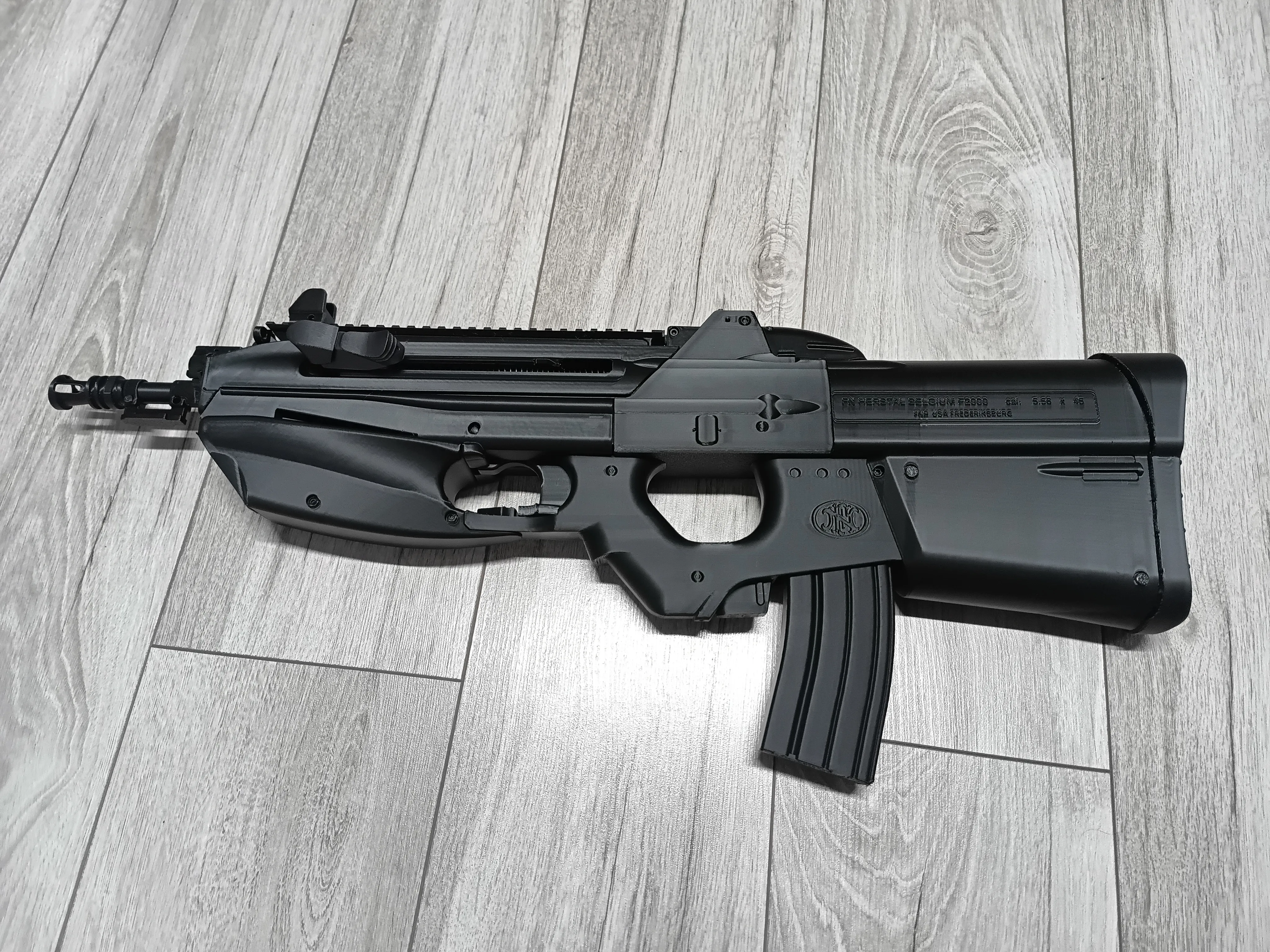 FN Herstal F2000 5.56 北约战斗无托步枪 - 免费 3D 打印模型 - MakerWorld