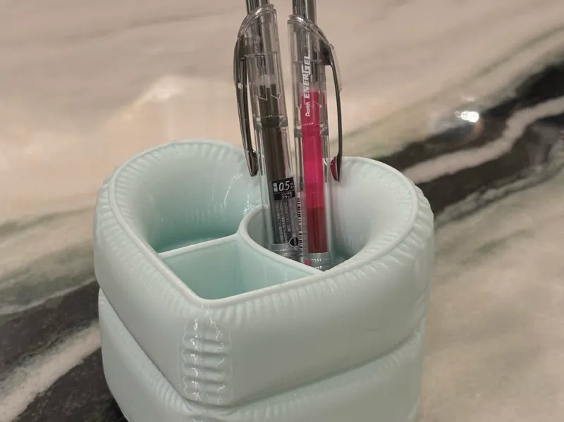 爱心三格笔筒 化妆刷筒