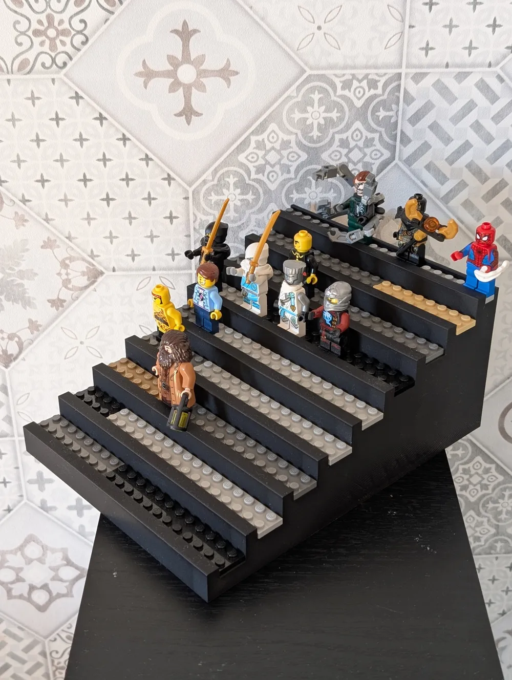 Mini Figure Display - Free 3D Print Model - MakerWorld