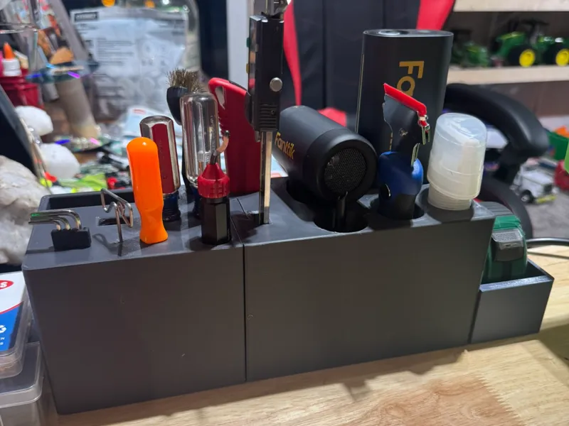 DESK-TOOL-ORGANIZER