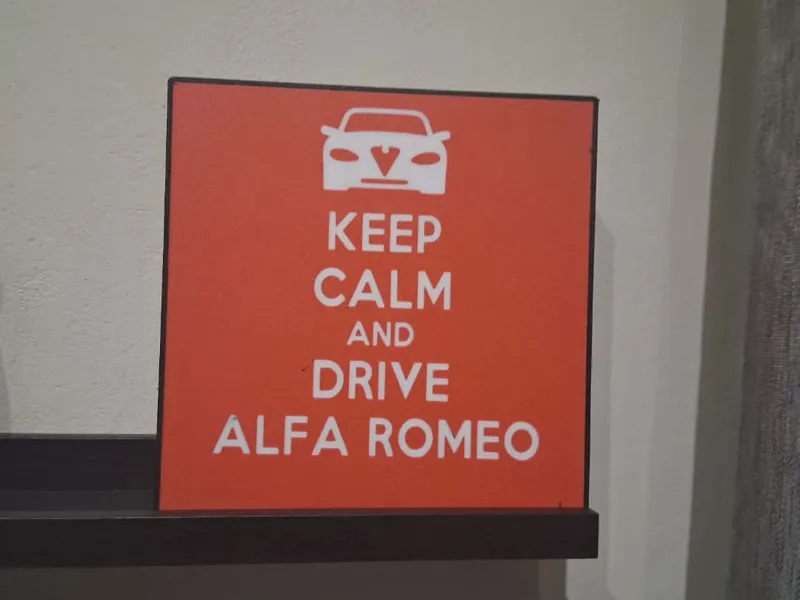 Alfa Romeo Keep Calm Lightbox