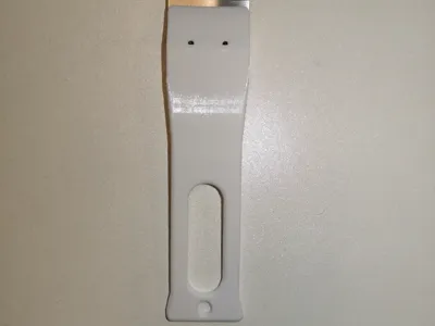 Scraper for use with or without blades