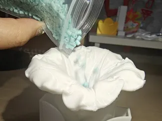 牵牛花拼豆漏斗