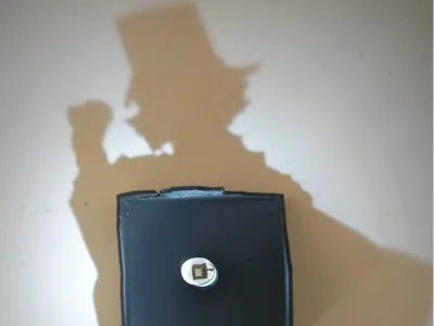 Kaitou Kid Projector Night Light Low-Cost Replica