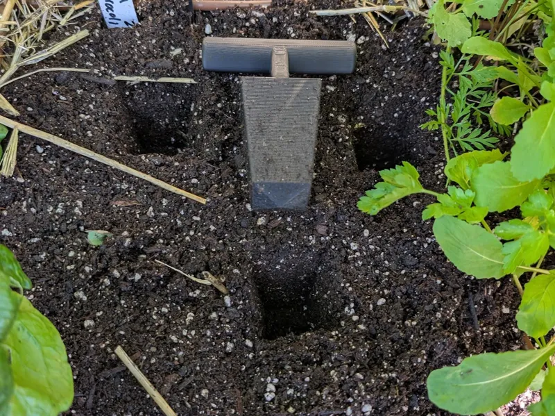 Planting Dibble - Epic Gardening 6 Cell Seed Trays