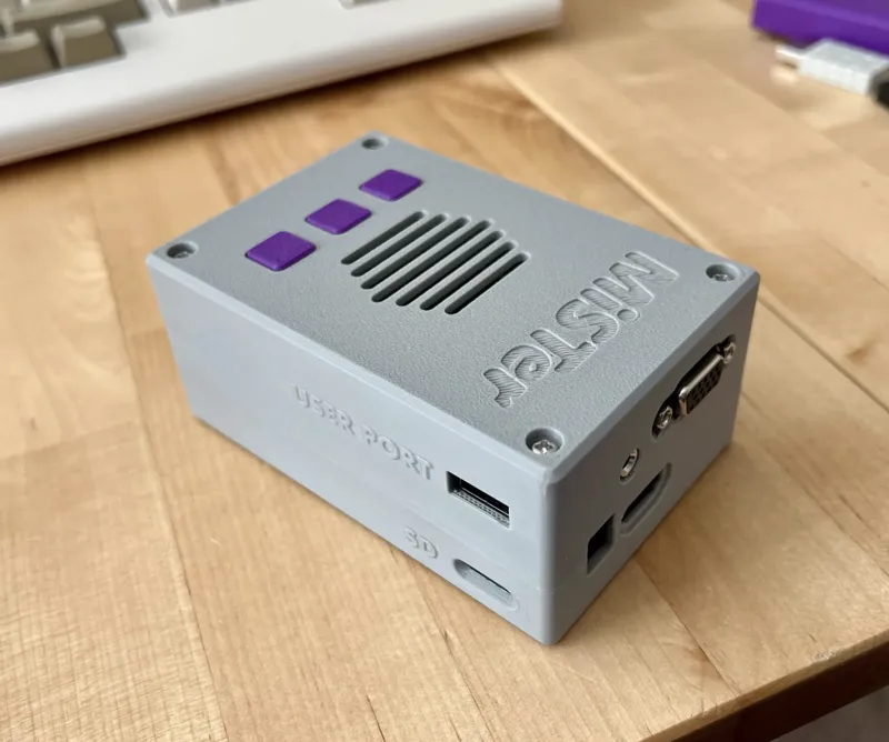 QMTech MiSTer FPGA Compact Case